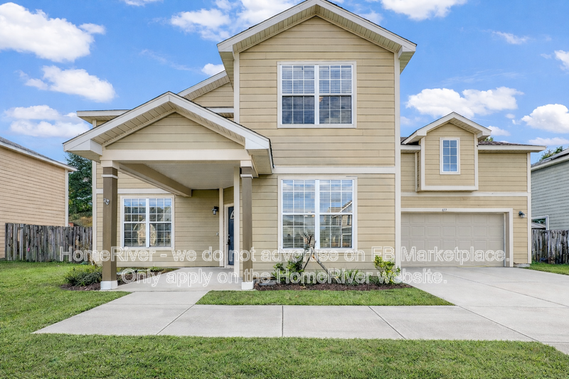 Crestview House: 417 Peoria Blvd