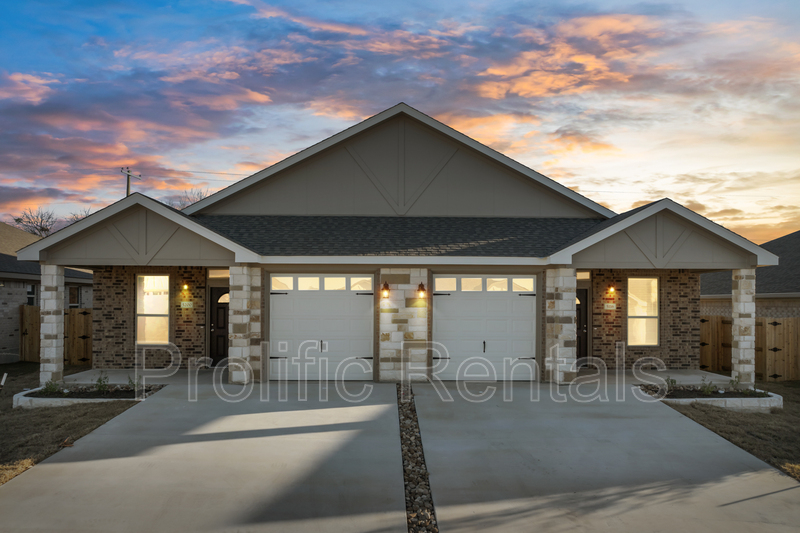 Killeen Condo: 5200 Rose Garden Loop - 1