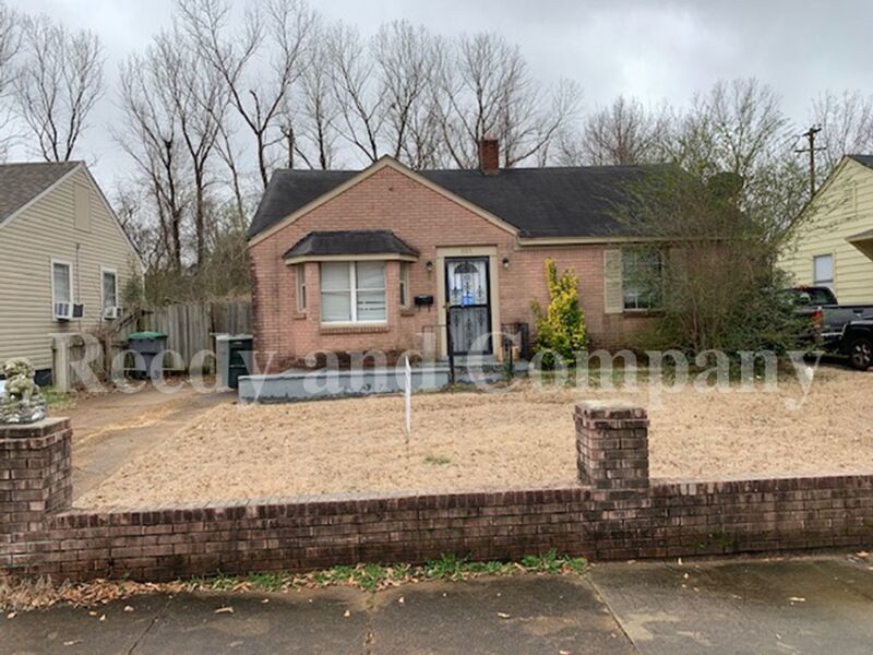 Memphis House: 1917 Cloverdale Dr