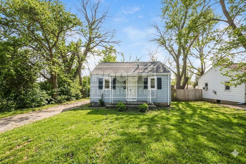 Dayton House: 1704 Willamet Rd.