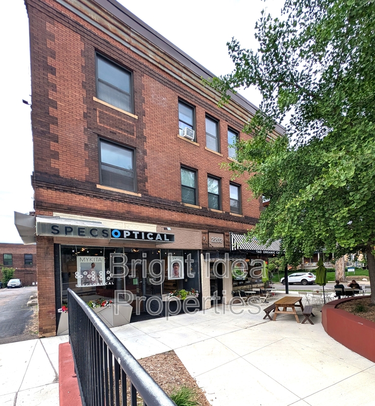 Minneapolis Condo: 2202 Hennepin Avenue - 5