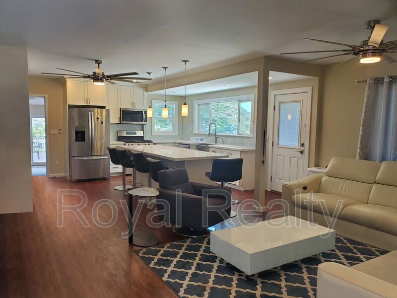 Honolulu House: 2333 Palolo Avenue