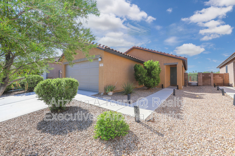 Tucson House: 2943 West Dakota Vista Way