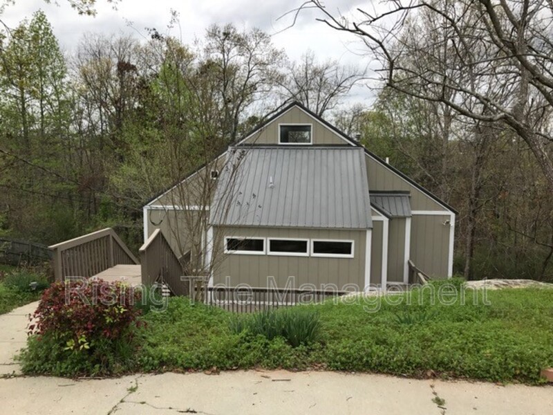 Birmingham House: 2208 Mountain View Rd.