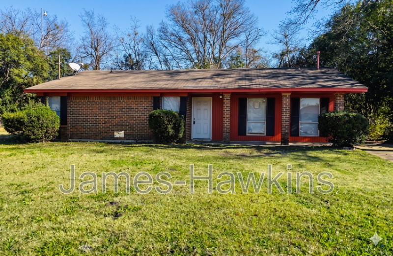Montgomery House: 636 Green Leaf Drive Montgomery AL 36108