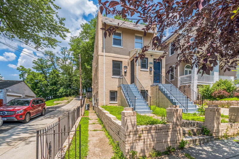 Washington House: 1608 W Street Southeast