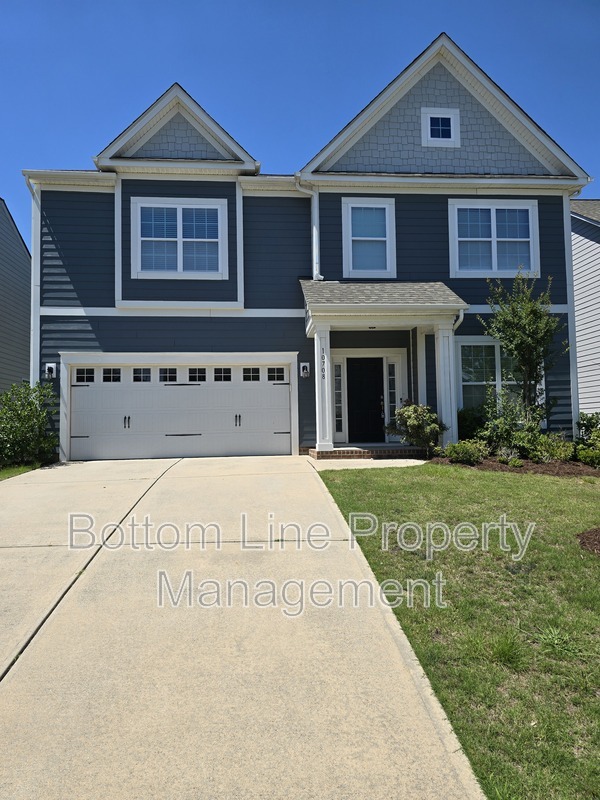 Concord House: 10708 Sky Chase Ave NW