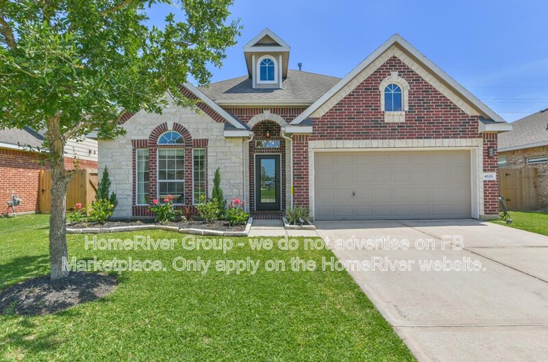 Baytown House: 4626 Legends Bay Dr