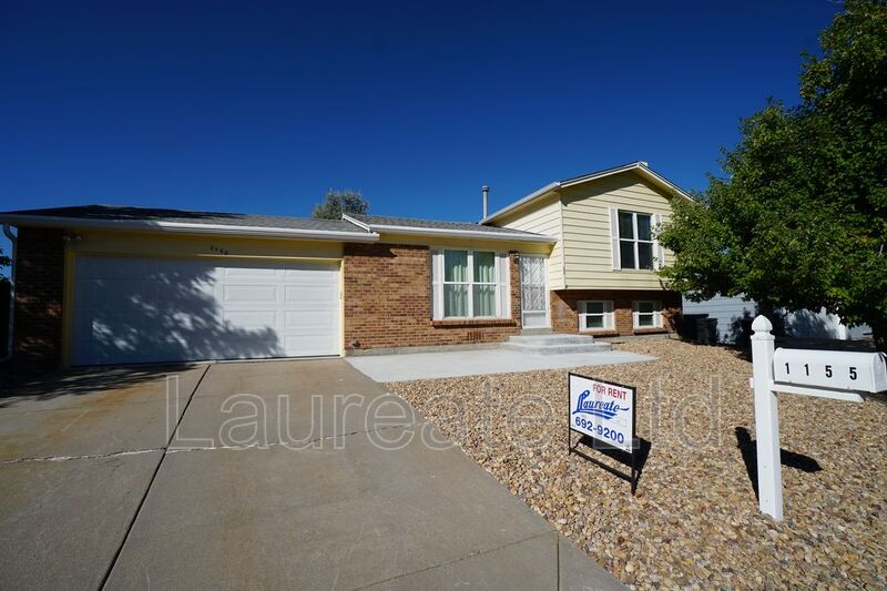 Broomfield House: 1155 Fern St