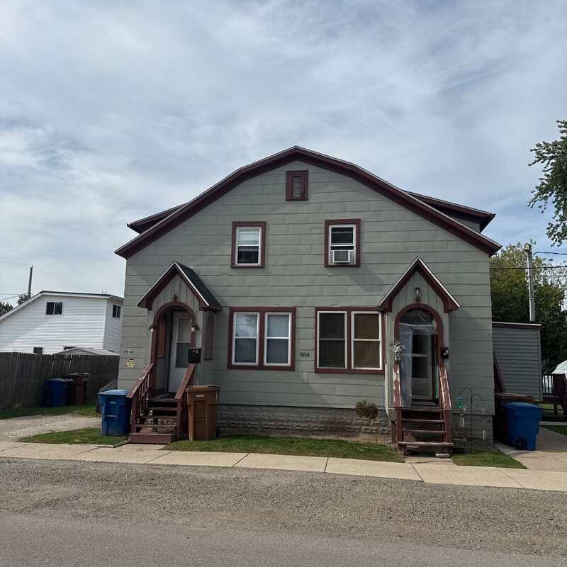 Menasha Condo: 804 Pacific Street - A