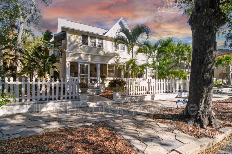 St. Petersburg Condo: 235 7th Ave N