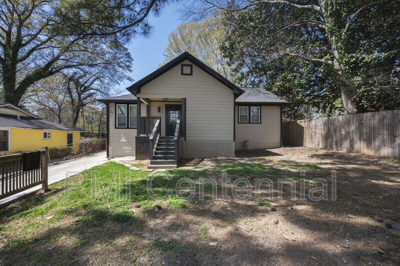 Atlanta House: 562 Gary Rd NW