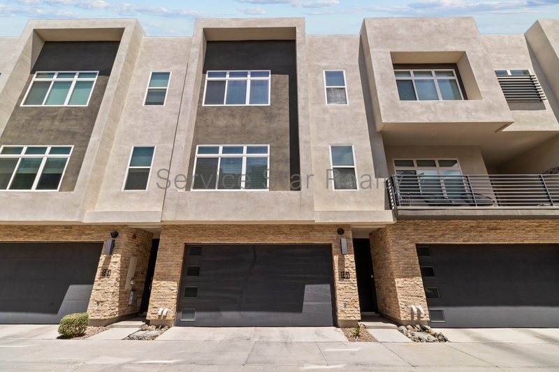 Scottsdale Townhome: 6850 E Mcdowell Rd