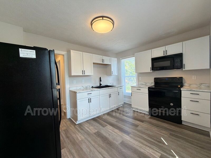 Lincoln Condo: 926 A Street