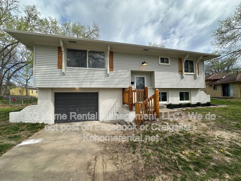 Kansas City House: 5012 Powell Ave.