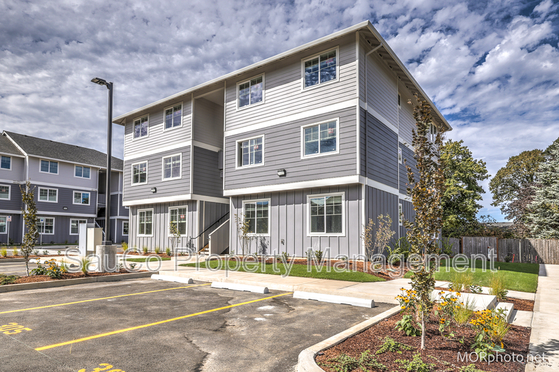 Forest Grove Condo: 2560 Hawthorne Street - 306