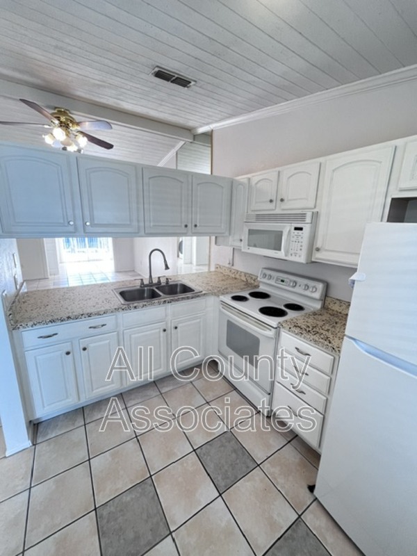 Main Rental Photo 11