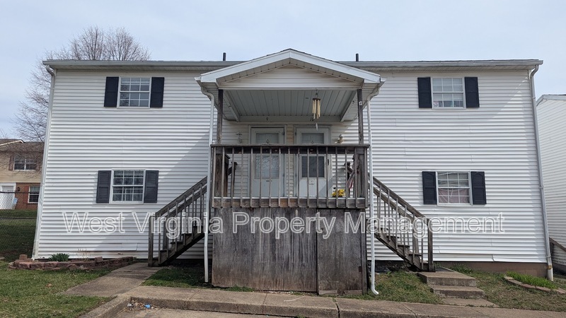 Parkersburg Townhome: Preston Ct. 9 of Lair II