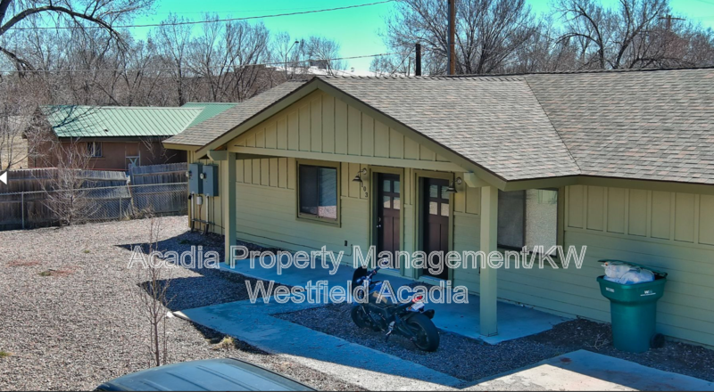 Show Low House: 571 N 10th PL