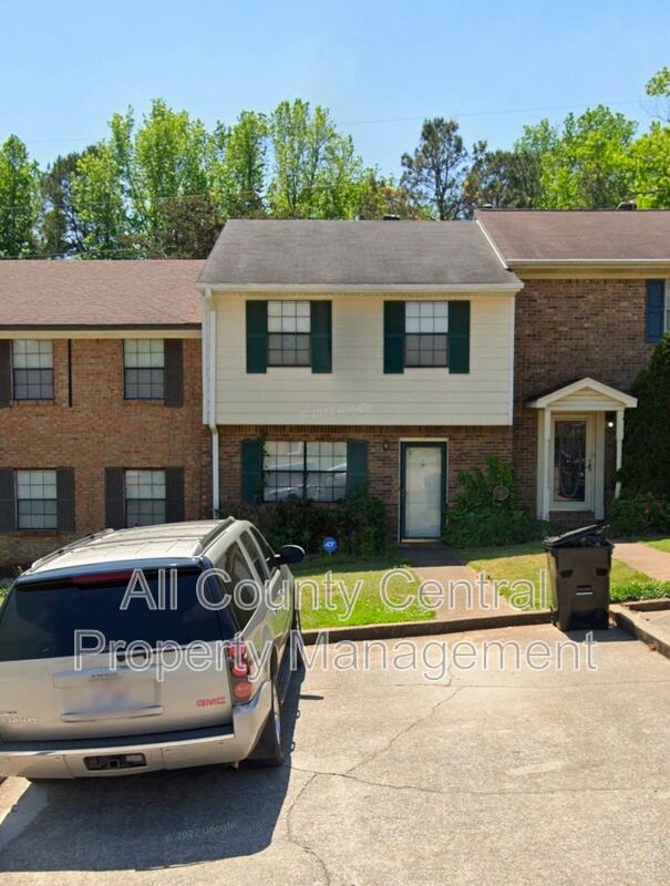 Birmingham House: 2350 Grayson Valley Circle