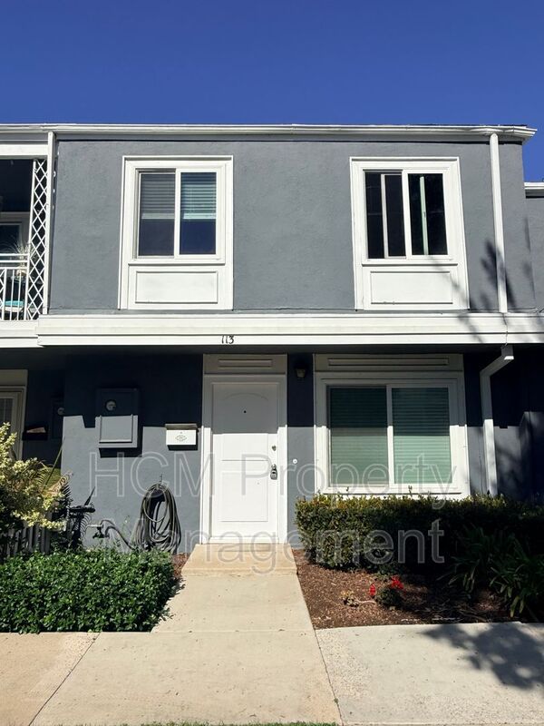 Costa Mesa House: 113 Morristown Lane