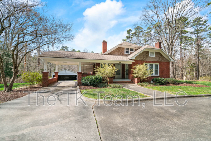 Concord House: 1919 Old Salisbury-Concord Road