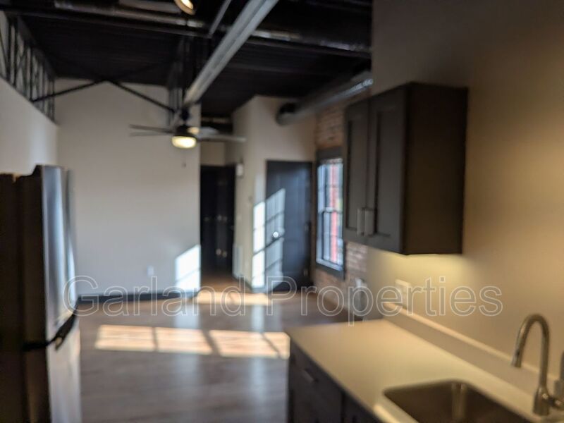 Pulaski Condo: 34 1st St NE