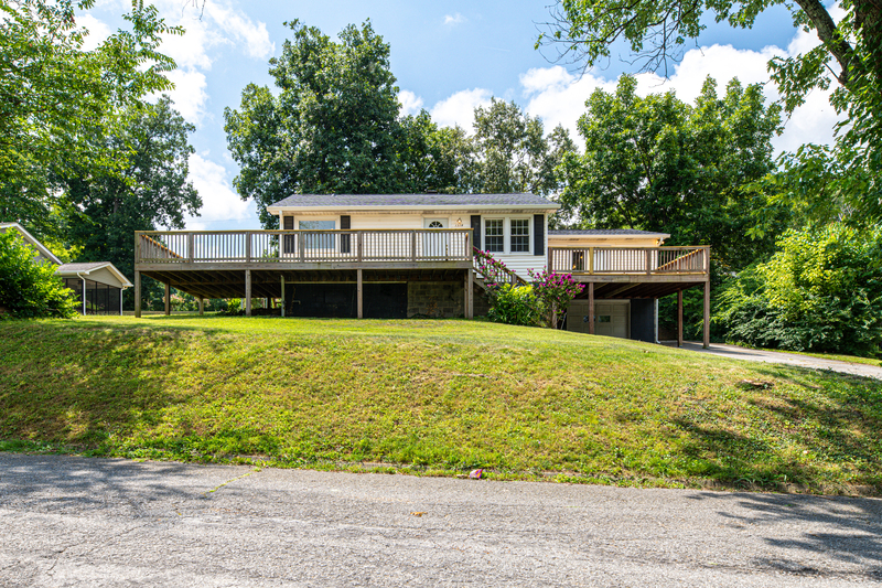Maryville House: 1314 Goldleaf Street