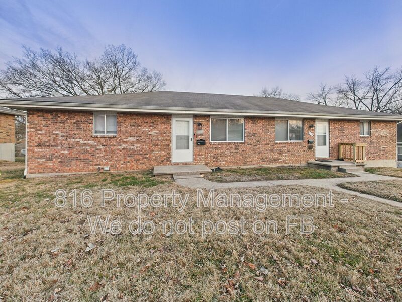 Independence House: 131 S Crescent Ave