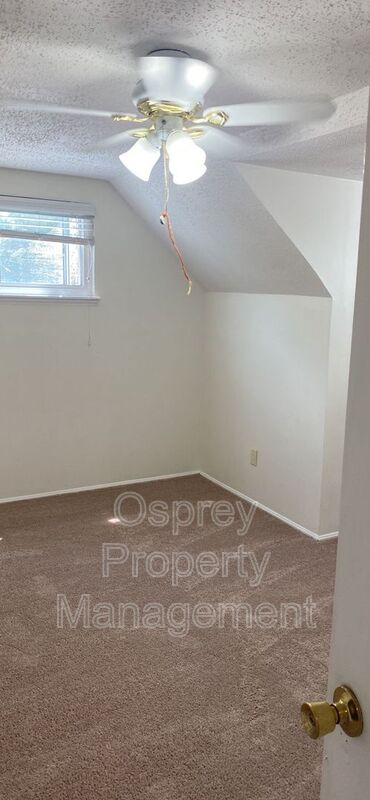 2 Story Single Family with Detach Garage!!! - Photo 15