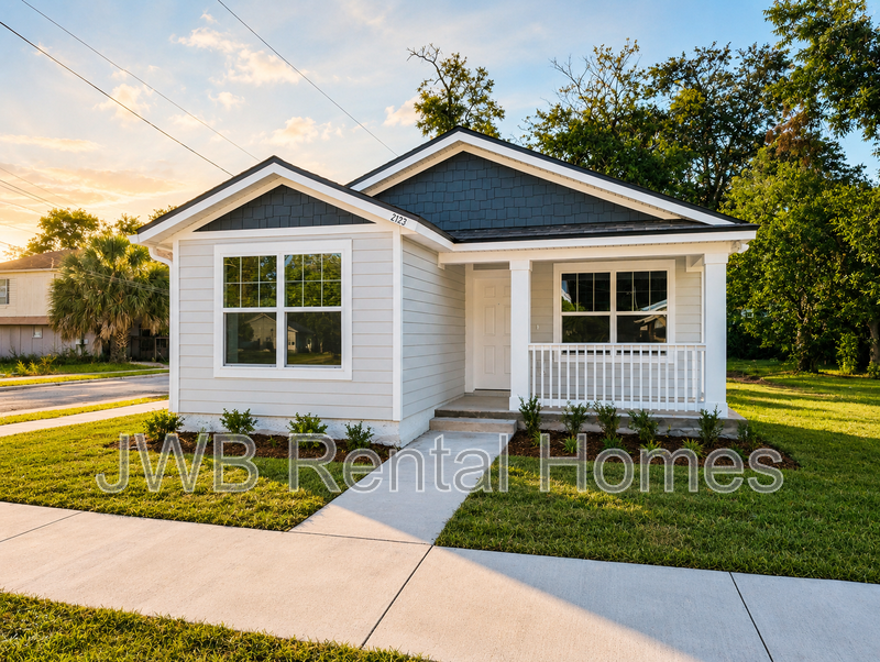 Jacksonville House: 2123 Moncrief Rd
