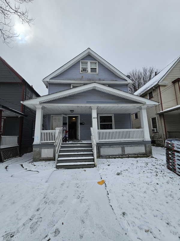 Cleveland Condo: 3609 Riverside Avenue - Downstairs