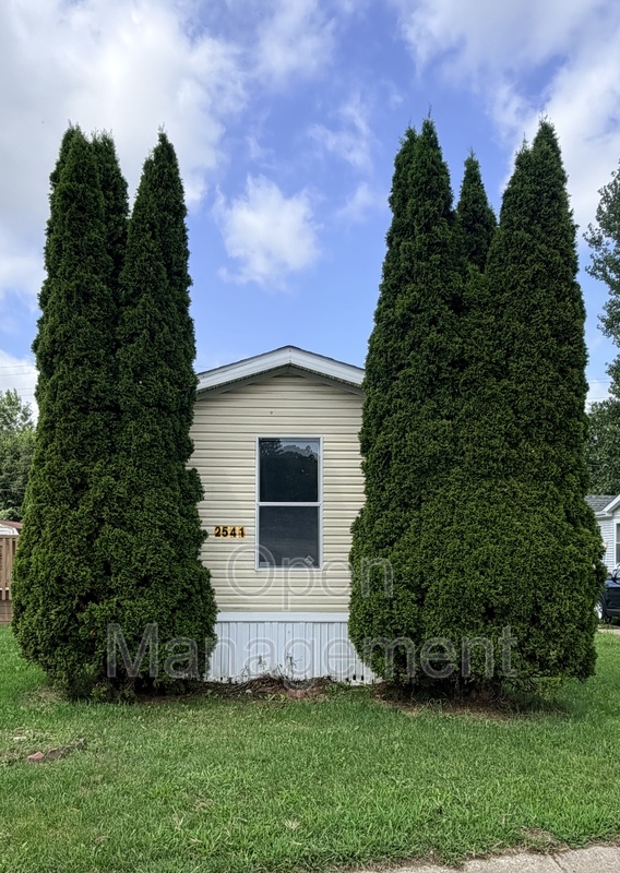Jackson House: 2541 HORN AVE