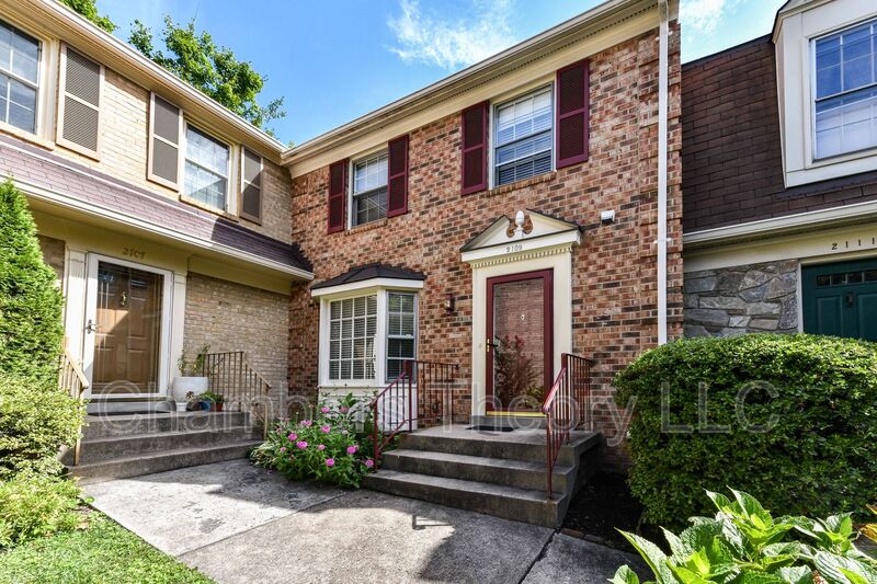 Falls Church House: 2109 Kings Mill Ct.