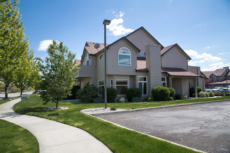 Richland Townhome: 379 Columbia Point Dr.