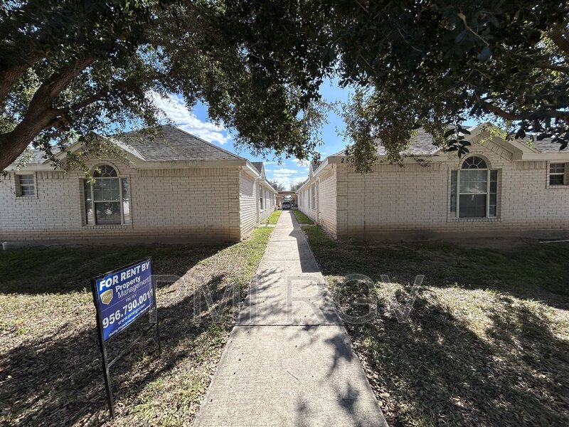 Edinburg Condo: 2508 Toledo Ave