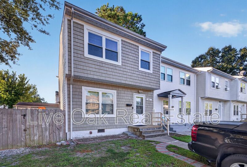 Virginia Beach House: 3061 Breslaw Ct