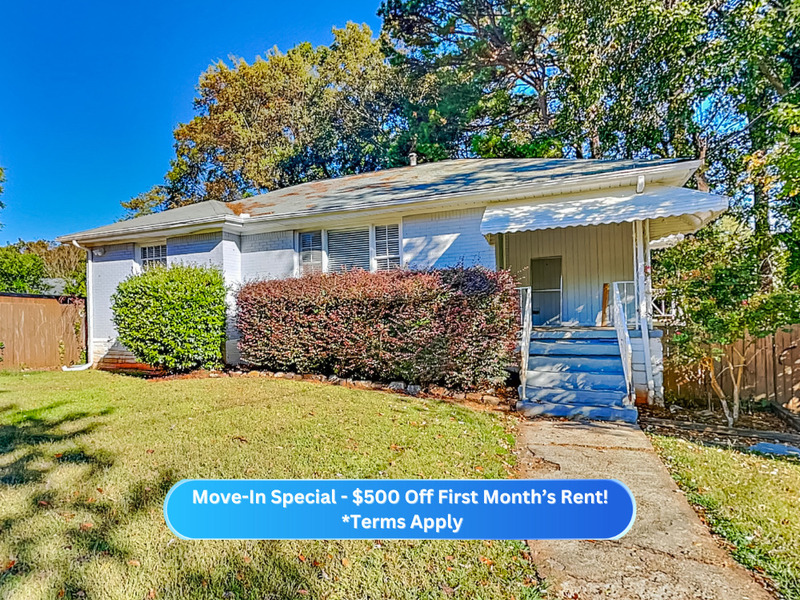 Decatur House: 2002 E Camellia Dr