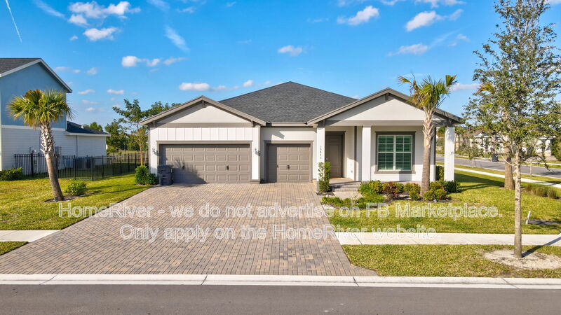 Loxahatchee House: 19043 Broad Shore Walk