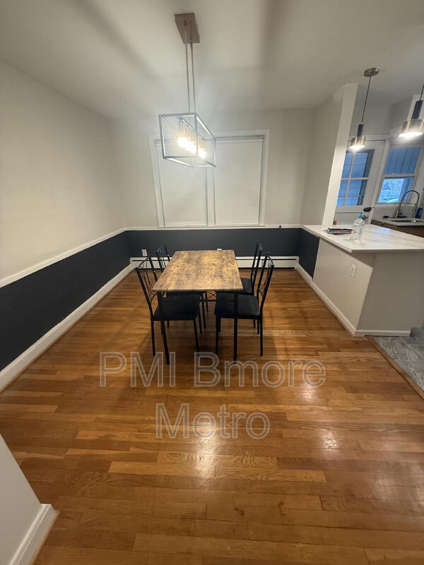 Baltimore House: 1903 Lydonlea Way