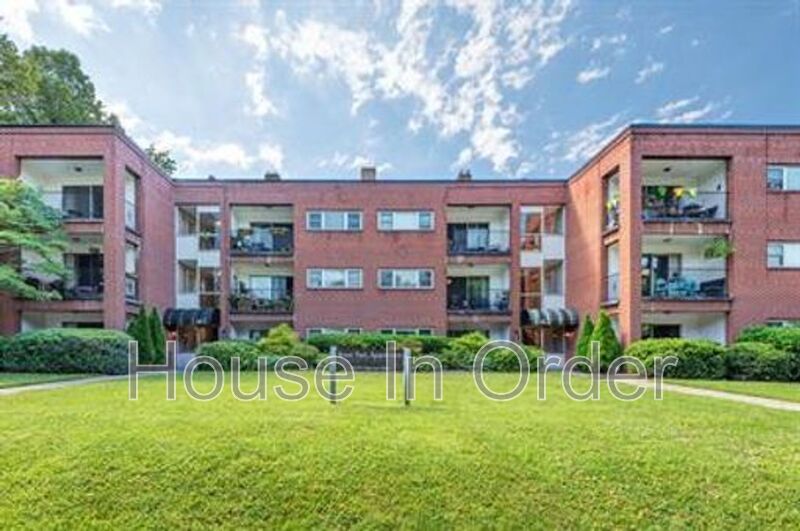 Asheville Condo: 28 Edgemont Rd