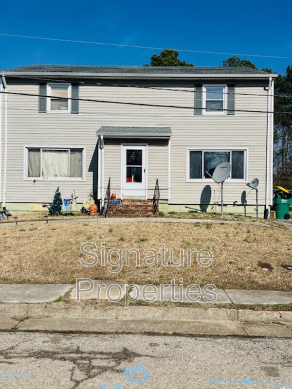 Hopewell Condo: 2249 Dellrose Dr