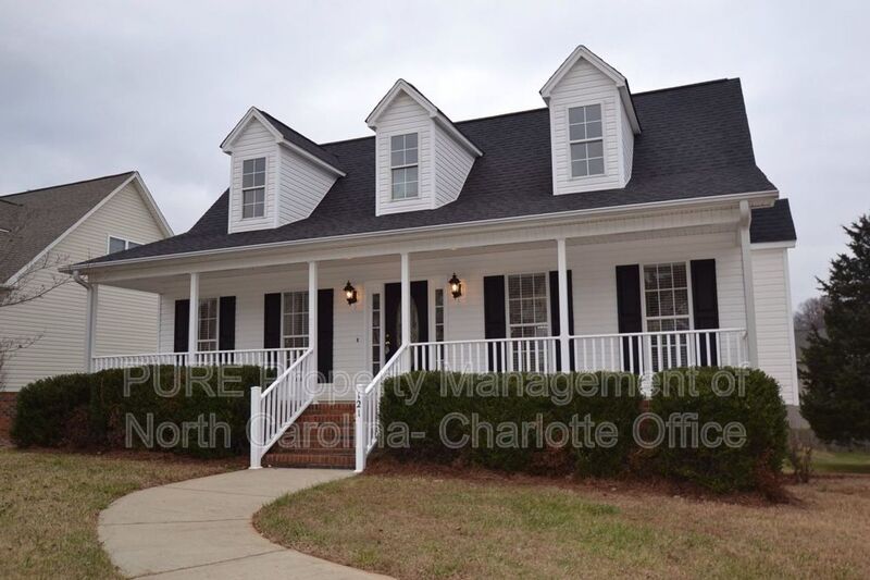 Winston Salem House: 121 Sedge Meadow Drive