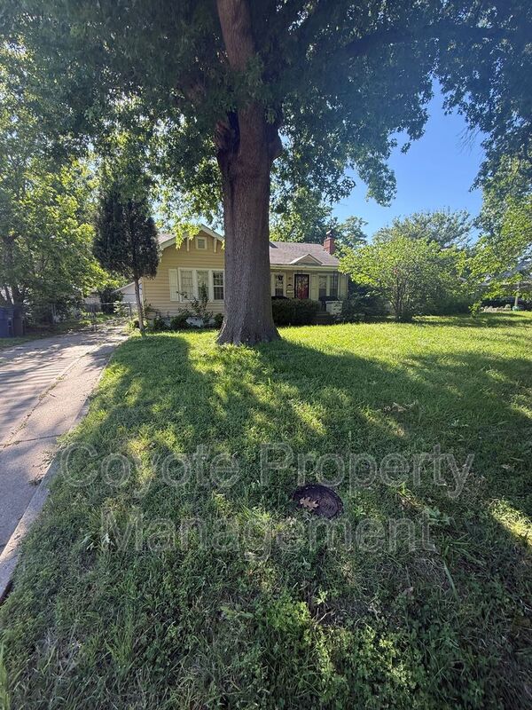 Tulsa House: 1524 S Jamestown Ave