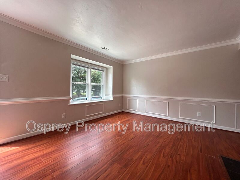 3-Bedroom Townhome with Spacious Backyard in the Heart of Chesapeake