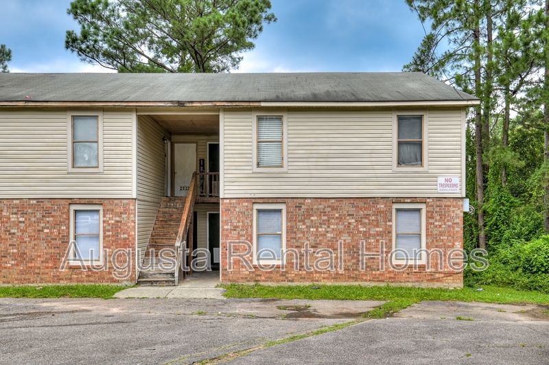 North Augusta Condo: 169 Chalet North Court