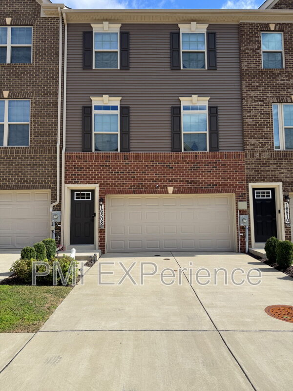 Accokeek Townhome: 16508 Anegada Drive