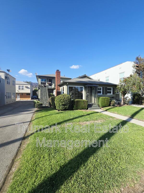 Glendale Condo: 649 W Glenoaks Blvd