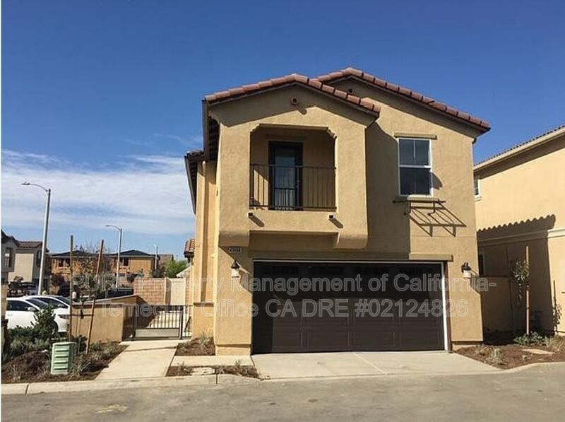 Murrieta House: 41966 Pedraza St