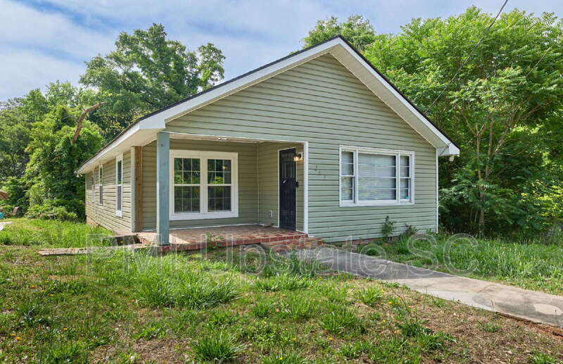 Spartanburg House: 249 E Hampton Ave